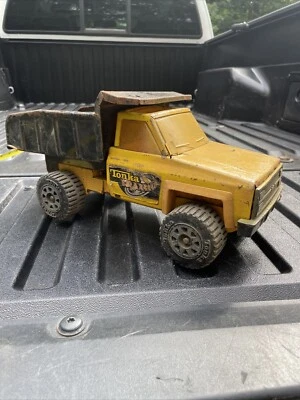 Camión de volteo Chevrolet Tonka Trax 1983 vintage hecho en EE. UU. Foto 1 de 4