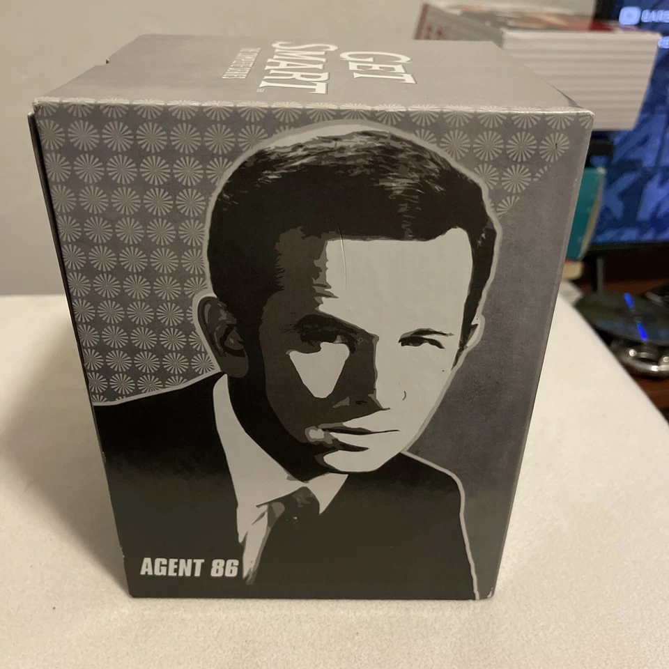 Get Smart Complete Series Box Set Seasons 1-5 DVD Season 1,2,3,4,5 All W/Inserts - Image 1 of 4