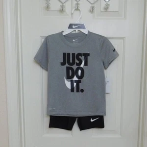 NWT 2pc Nike Gray Black Logo White Swoosh Shirt & Shorts Set sz 5 6 or 7 - Picture 1 of 2