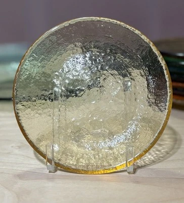 Plato de postre de vidrio reciclado ligero y fuego de 6 1/2”, usado Foto 1 de 4