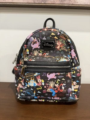 Mini mochila Disney Loungefly Disneyland 2018 con titular de pase anual súper rara Foto 1 de 4