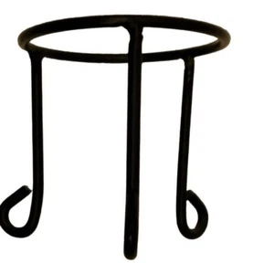 Ein schwarzer Metallständer rund Display Vase Pflanzgefäß Halter mediterraner Rahmen - Bild 1 von 3