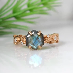 Natural Labradorite Ring 925 Sterling Silver Engagement Ring Solitaire Ring - Picture 1 of 2