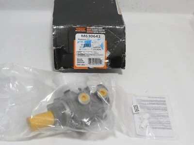 Cilindro maestro de freno Dorman M630641 para Ford Focus 09-11 Foto 1 de 3