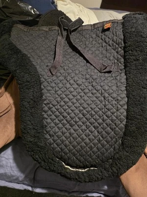 ECP CONTOURED DRESSAGE PAD BLACK BRAND NEW - Image 1 of 4