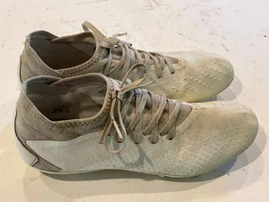 Adidas Predator WEISS Fußballschuhe PBB698007 Herren Größe 9,5 - Bild 1 von 9