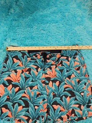 Pantalones Cortos Chinos American Eagle Outfitters Hombres Multicolor Poliéster Estampado de Hojas Talla XL Foto 1 de 4