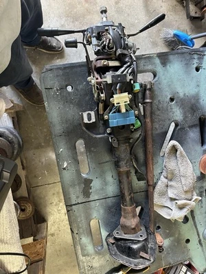 Columna de dirección de camioneta Toyota de 1980 "inclinación funciona" señal de giro y palanca limpiaparabrisas ¡Funciona! Foto 1 de 3