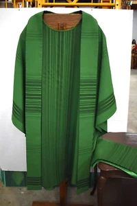 Older Vestment, Stole and Chalice Veil by Gaspard, Size 8 (#1741) chalice co - Picture 1 of 9