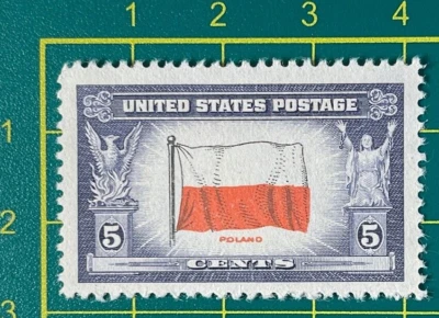 United States stamp 1943, 909a 5c,ERROR Double Impression of Poland & Flag, Rare - Image 1 of 4