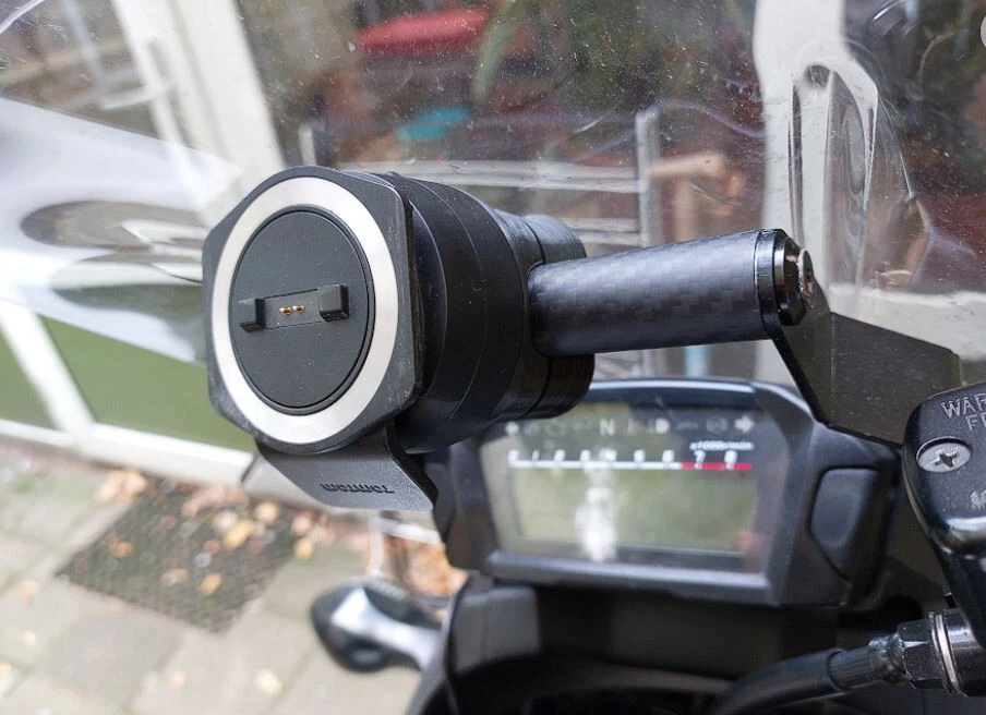 Staffa di montaggio Tomtom Rider 400/410/420/450/500/550 barra trasversale 22 mm - Immagine 1 di 3