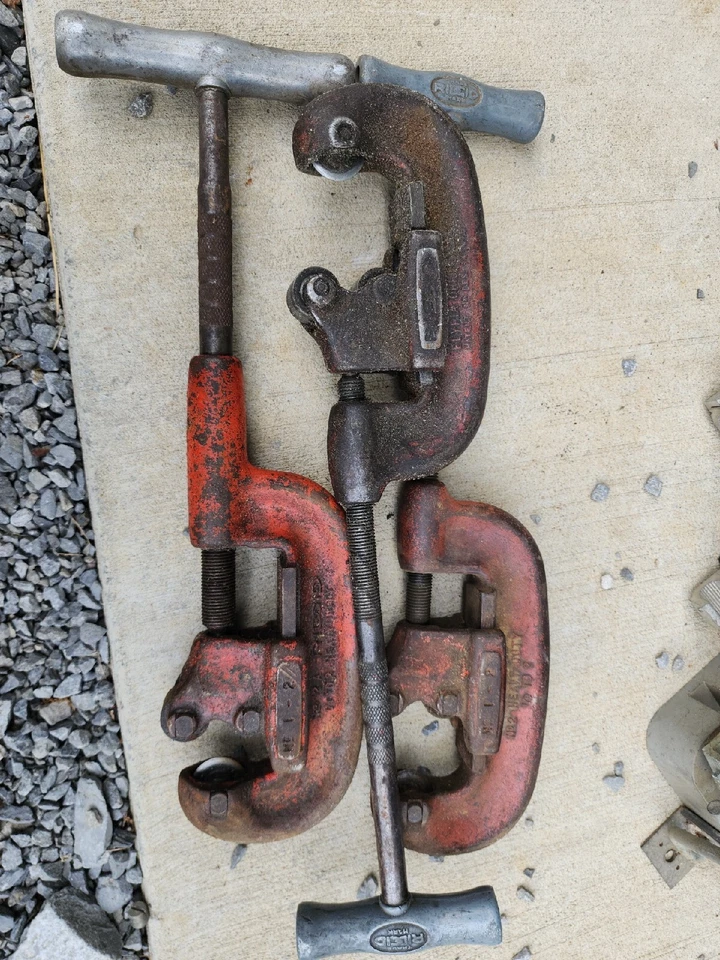 LOT OF 3 Ridgid No. 1-2 Heavy Duty 1/8" to 2" Inch No. 2A Pipe Cutter Rigid USA - Image 1 of 1