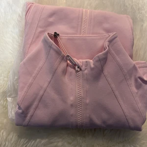 NWT Lululemon Define Jacket Luon Full Zip Strawberry Milkshake Size : 8 - Picture 1 of 7