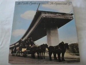 The Doobie Brothers The Captain and Me VINYL LP ALBUM 1973 WARNER BROS. RECORDS - Picture 1 of 2