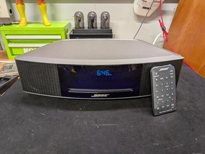 Sistema estéreo Bose Wave Music System IV - plata platino (737251-1310) Foto 1 de 4