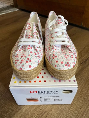 Superga Fantasia Red Floral Women's Sneakers (8) - Image 1 of 4