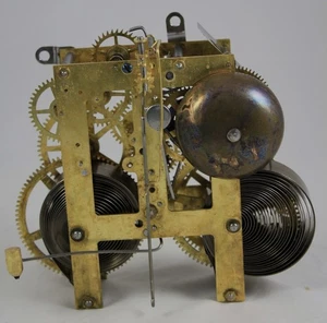 Antiguo mecanismo de reloj Sessions Clock Co. Bell Strike VIDEO - Imagen 1 de 11