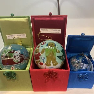 Juego de 3 adornos navideños pintados a mano Li Bien - 2009 - Imagen 1 de 8