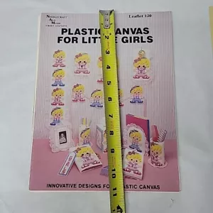 Lot of 12 Plastic Canvas Pattern Booklets Country, Yarnimals, Windsocks, Totes - Picture 1 of 17