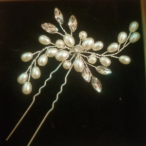 Set of 3 pearl and rhinestone wedding hair veil hat pins - Picture 1 of 4