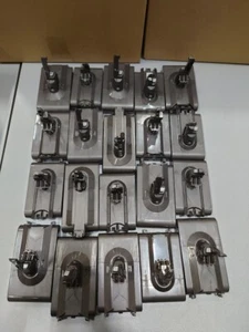 Menge 20 Dyson Batterien - Für Teile, ohne Verpackung/Zubehör - Picture 1 of 7