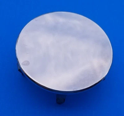 CHRYSLER VOYAGER SEBRING DODGE GRAND CARAVAN (1) WHEEL RIM HUB CAP CENTER OEM A7 - Image 1 of 3