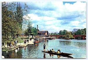 River Avon at Stratford-Upon-Avon Vintage Postcard England - Picture 1 of 2
