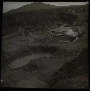 ANTIQUE Magic Lantern Slide WAIMANGU VOLCANO C1910 PHOTO NEW ZEALAND - Picture 1 of 3