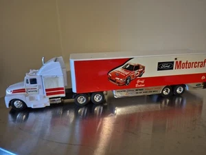 Vintage NASCAR Racing Champions 1/64 Diecast Transporter #15 Geoff Bodine - Picture 1 of 3