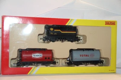 JOB LOT RAKE x 3 Hornby OO Gauge R6366 Fuel Tanker Wagons Pack . ( 1 pack of 3 ) - Image 1 of 4