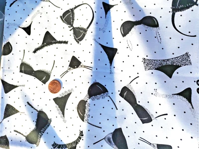 REMANENTE DE TELA LIGERO NEGRO/BLANCO TESOROS TELAS PATRÓN FUN-C 1+ YDS Foto 1 de 3