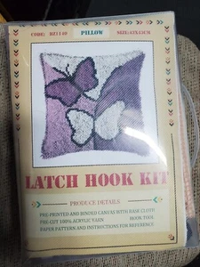 LATCH HOOK PILLOW KIT~ PURPLE BUTTERFLIES ~ 43 X 43 CM - Picture 1 of 3