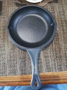 6 Inch Cast Iron Skillet Pre-Seasoned Safe Cookware Frying Pan with Drip-Spouts - Picture 1 of 4