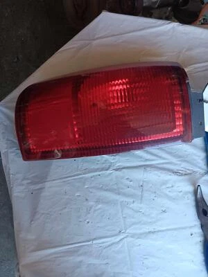 Conjunto de luz trasera izquierda LINCOLN NAVIGATOR 98 99 00 Foto 1 de 3