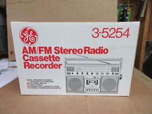 1980s GE General Electric 3-5254 Boom Box AM/FM Radio Cassette Player NOS B