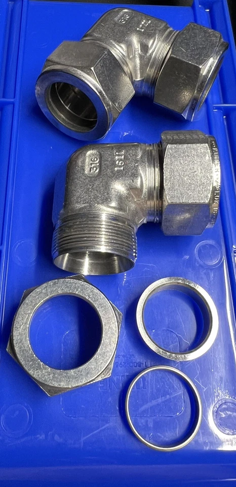 LOTE DE 2 ACCESORIOS TUBO PARKER 90° CODO 1" 316 Foto 1 de 4