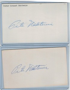(2) PETE NAKTENIS INDEX CARD SIGNED 1936 A'S 1939 REDS PSA/DNA CERTIFY 1914-2007