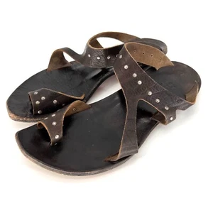 Cydwoq Nieten Nieten Zehenstegsandalen Größe 36,5 US 6,5 braun Leder hergestellt in den USA - Bild 1 von 7