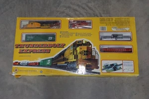 IHC Thunderbolt Express HO Scale Train Set Santa Fe Diesel Complete - Picture 1 of 5