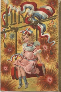 U25 alte viktorianische Ära 4. Juli Postkarte rot weiß blau Feuerwerk Fahnen - Bild 1 von 2