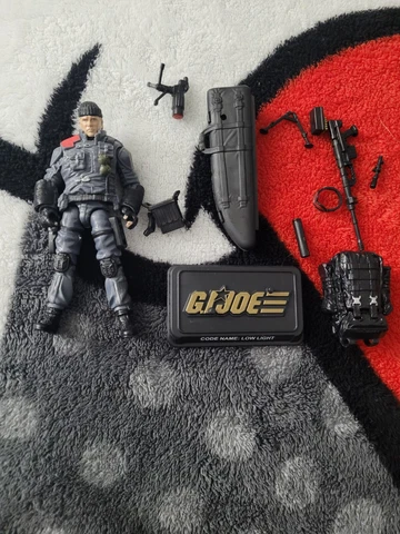 Modern GI Joe Action Figure 2011 Low Light V8 with Accessories Cover