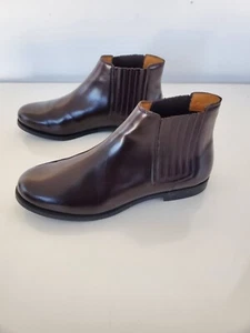 Sebago Plaza Chelsea Ankle Boots Maroon Size 9.5 Women's Leather Pull On Bootie - Picture 1 of 10