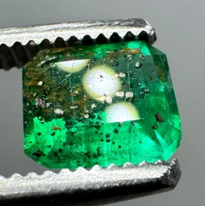 0.55 Carat Beautiful Natural Green Emerald Cut Gemstone Combined With Pyrite - Picture 1 of 16