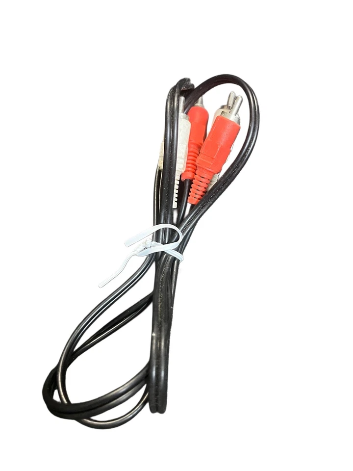 1.5 ft RCA Stereo Audio Cable • Male-to-Male Red/White Connectors (Used) - Image 1 of 1