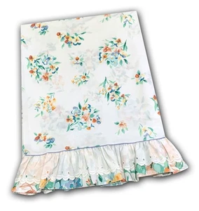 Westpoint Stevens, Vintage White Floral Print Ruffled Border Full Flat Sheet - Picture 1 of 4