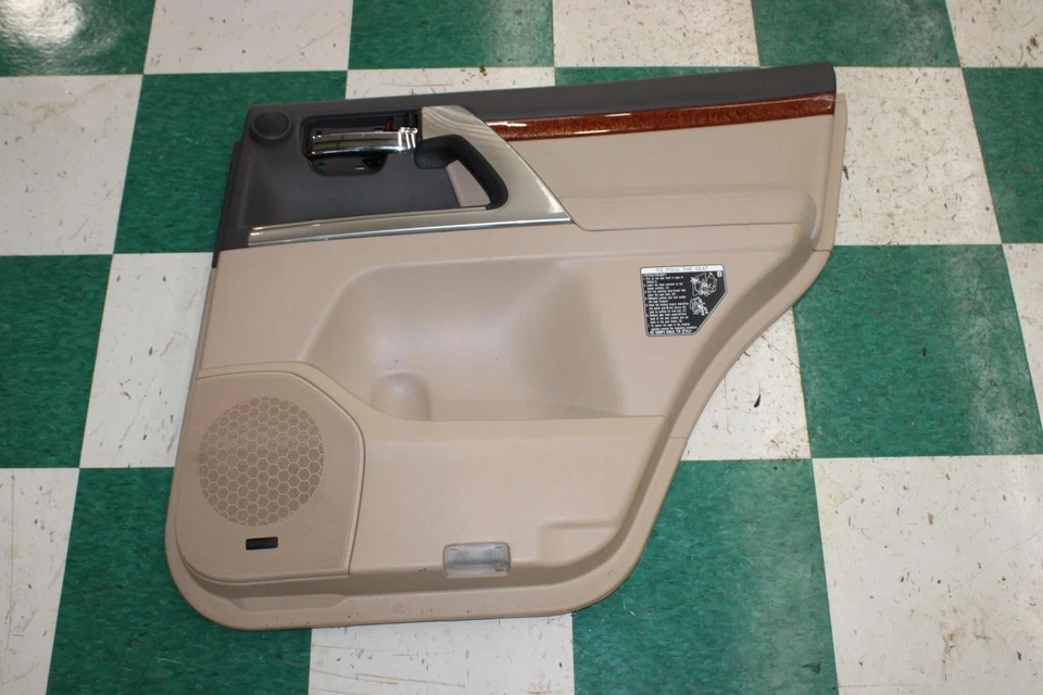 13-15 LAND CRUISER Sandstone Tan Woodgrain Rear Right Door Trim Panel Factory OE Foto 1 de 4