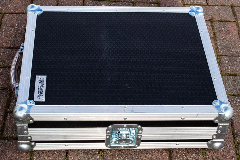 Swan Flight Case for Chamsys MagicQ MQ50 Lighting Console (Hex) - Image 1 of 4
