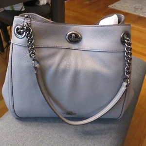 Grau Coach weiches Leder Tasche Handtasche Tasche Beuteltasche brandneu 100 % authentisch - Bild 1 von 10