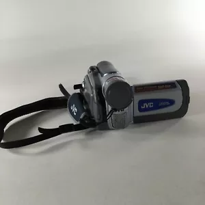 JVC GR-D90U MINI DV HANDHELD CAMCORDER *For parts* - Picture 1 of 6