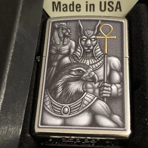 Zippo accendino antivento divinità egizie design strada finitura cromata tasca nuovo scatola - Foto 1 di 15